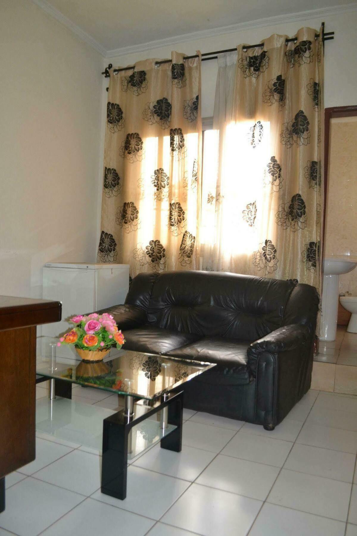 Hotel Le Diplomate Yaounde Exterior photo